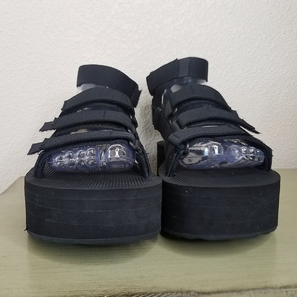 Teva Flatform Mevia Sandals - *Missing 1 ankle strap* - Picture 6 of 9